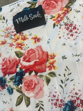 Milk Snob Floral Nursing Cover in White with Pink & Blue Roses